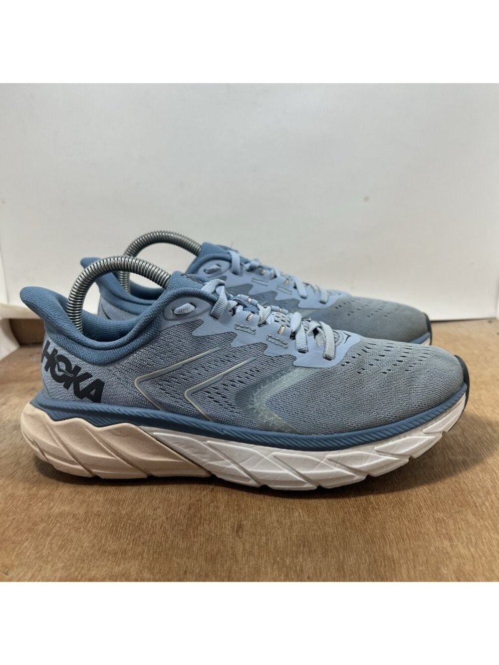 HOKA One One Arahi 5 Women Size 8.5 Blue Running Shoes Athletic